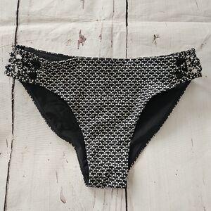 Lululemon Athletica Women's Black and White Bikini Bottoms Size Small 2